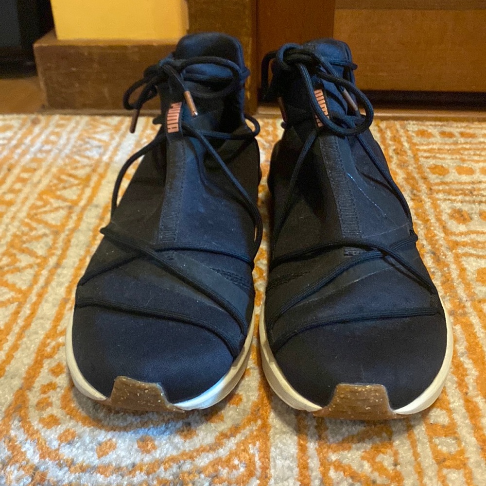 PUMA SNEAKERS